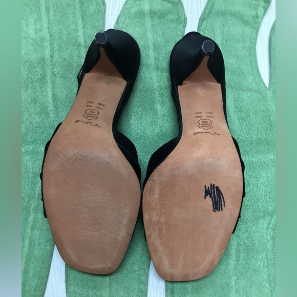 Nina Lovely Black Heels - Picture 9 of 9